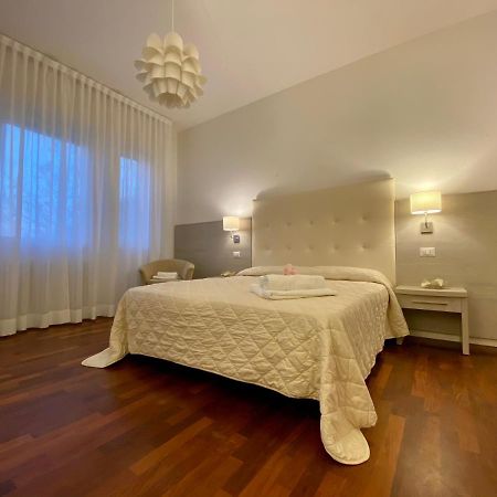 Villa Alda Suites & Rooms 체르비아 외부 사진